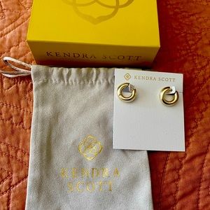 Kendra Scott 14K gold plated huggie earrings!